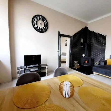 Cozy 2 Room Apartment In The Oldtown Of 克莱佩达 外观 照片