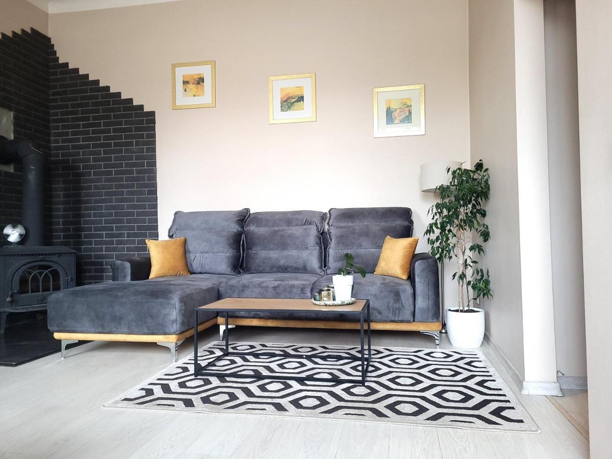 Cozy 2 Room Apartment In The Oldtown Of 克莱佩达 外观 照片