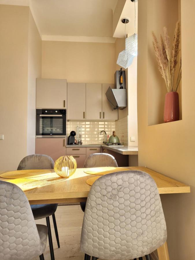 Cozy 2 Room Apartment In The Oldtown Of 克莱佩达 外观 照片