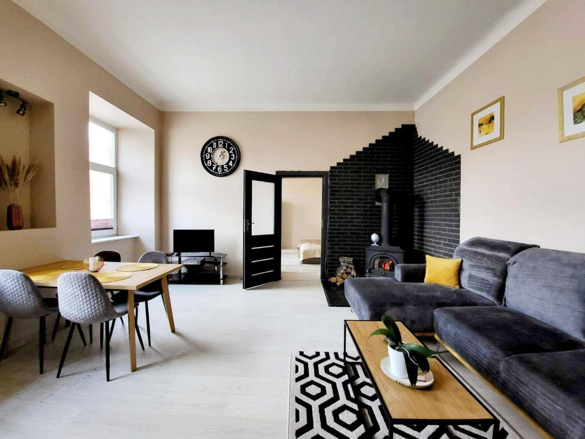 Cozy 2 Room Apartment In The Oldtown Of 克莱佩达 外观 照片